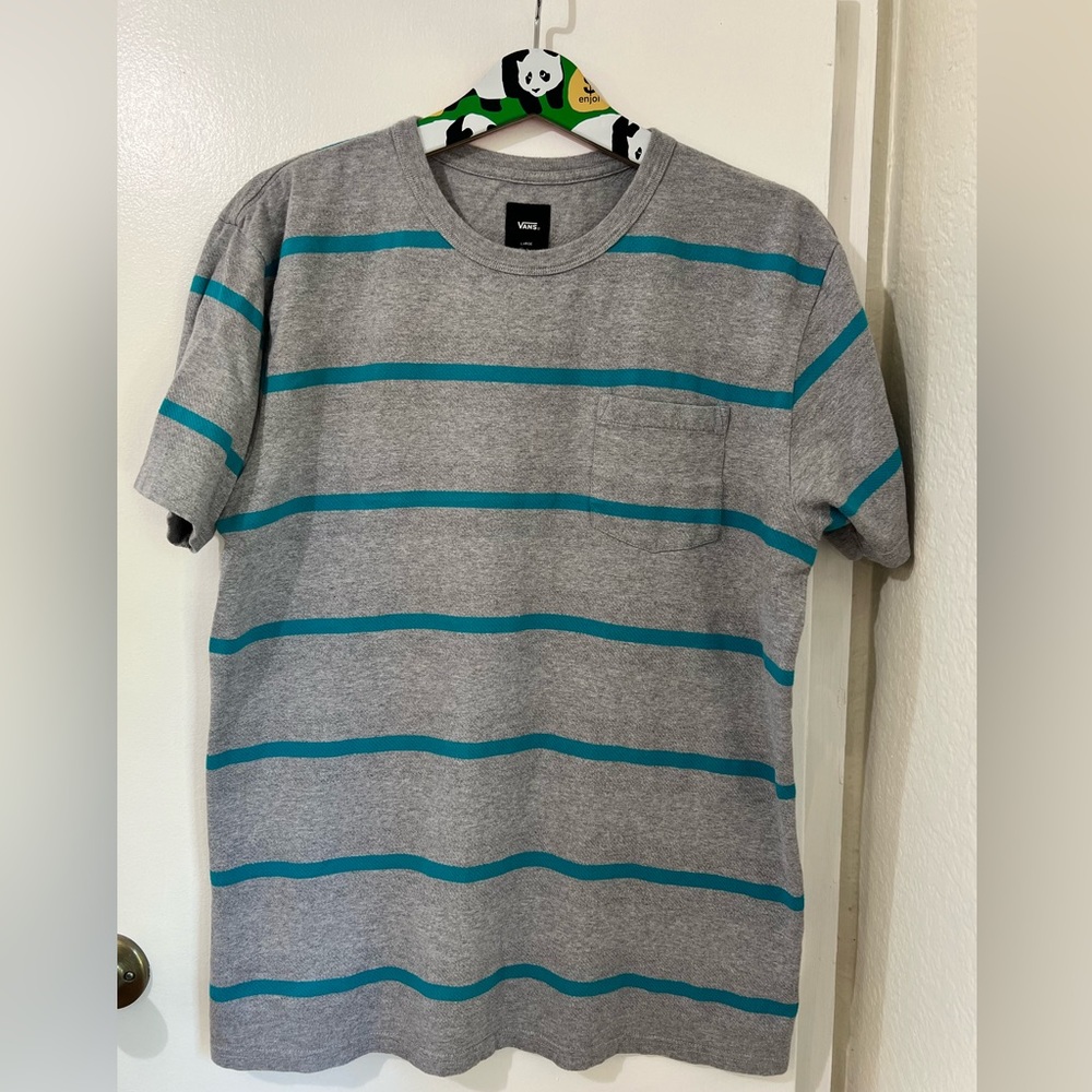 VANS SHORT SLEEVE STRIPED POCKET T SHIRT SIZE LARGE GREY BLUE